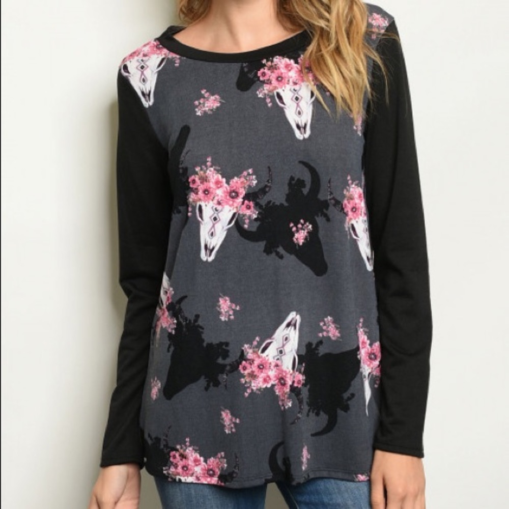 Charcoal Skull Print Top